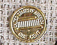Монетка из желтого металла